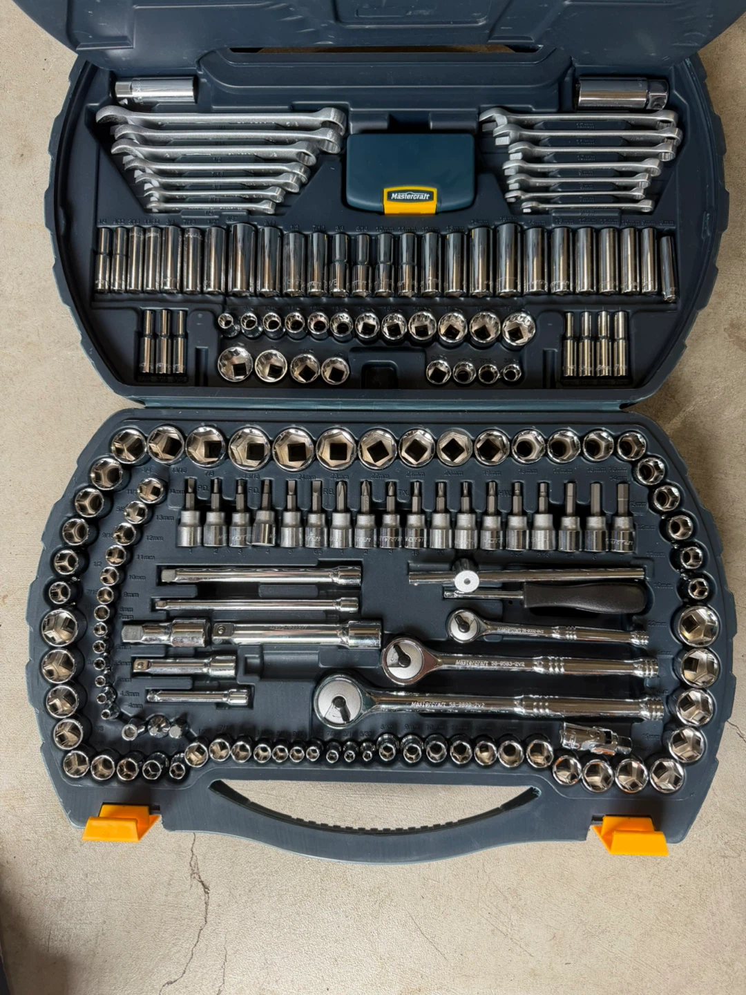 Craftsman Socket and Wrench Set