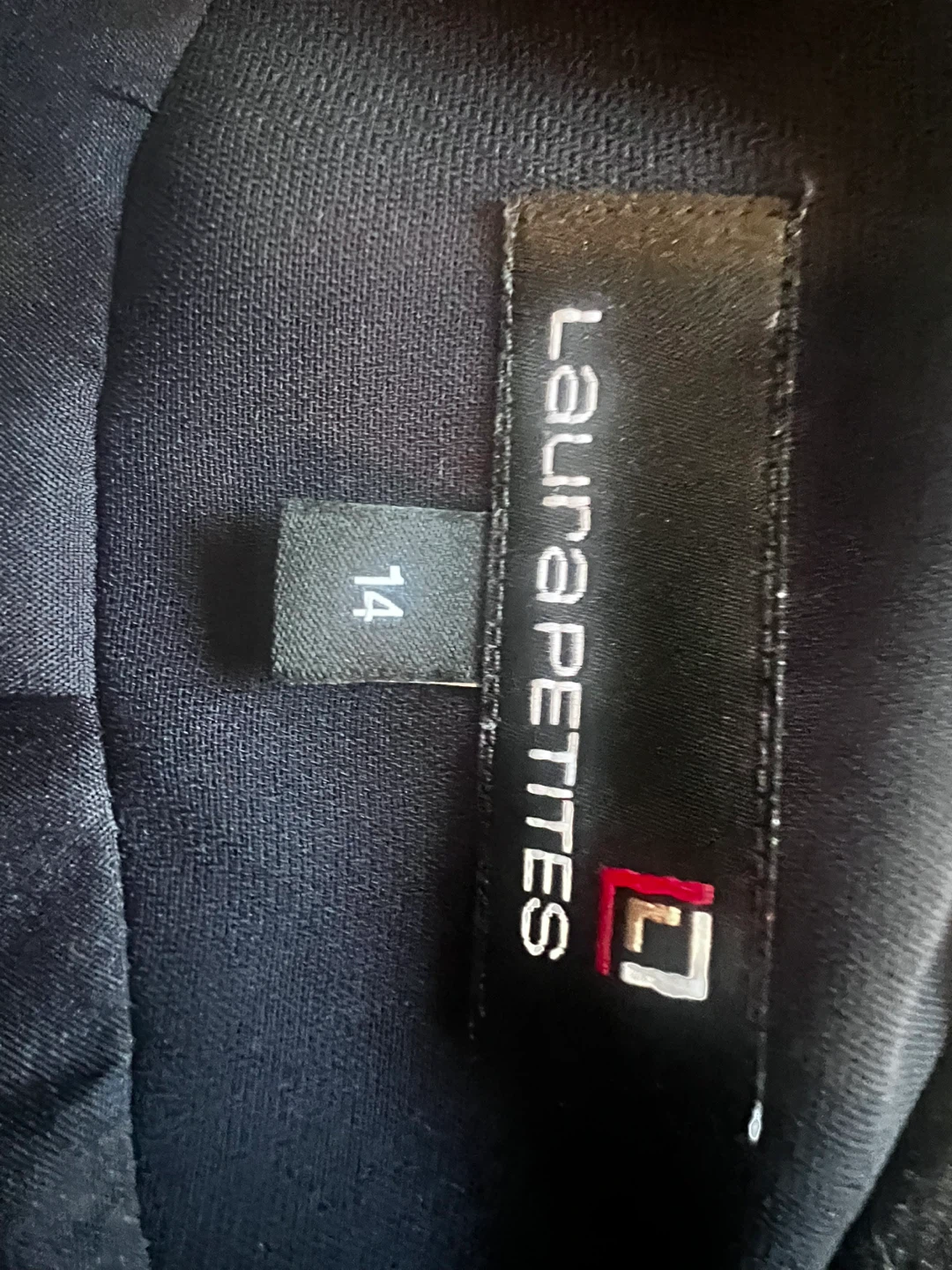 Laura Petites Black Blazer and Pants Suit - photo 2