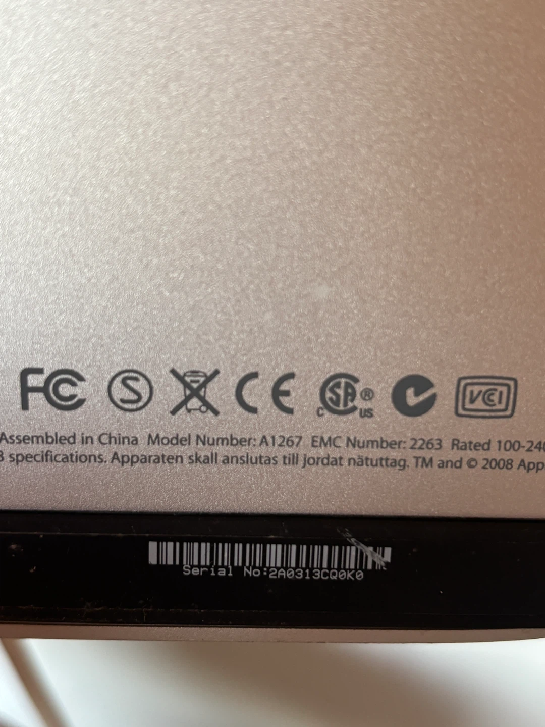 Apple LED Cinema Display 24” A1267 – For Parts or Repair - photo 4