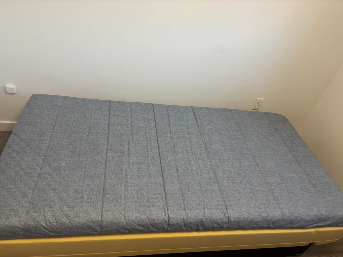 Twin Quality foam bed base-without cover - photo 3