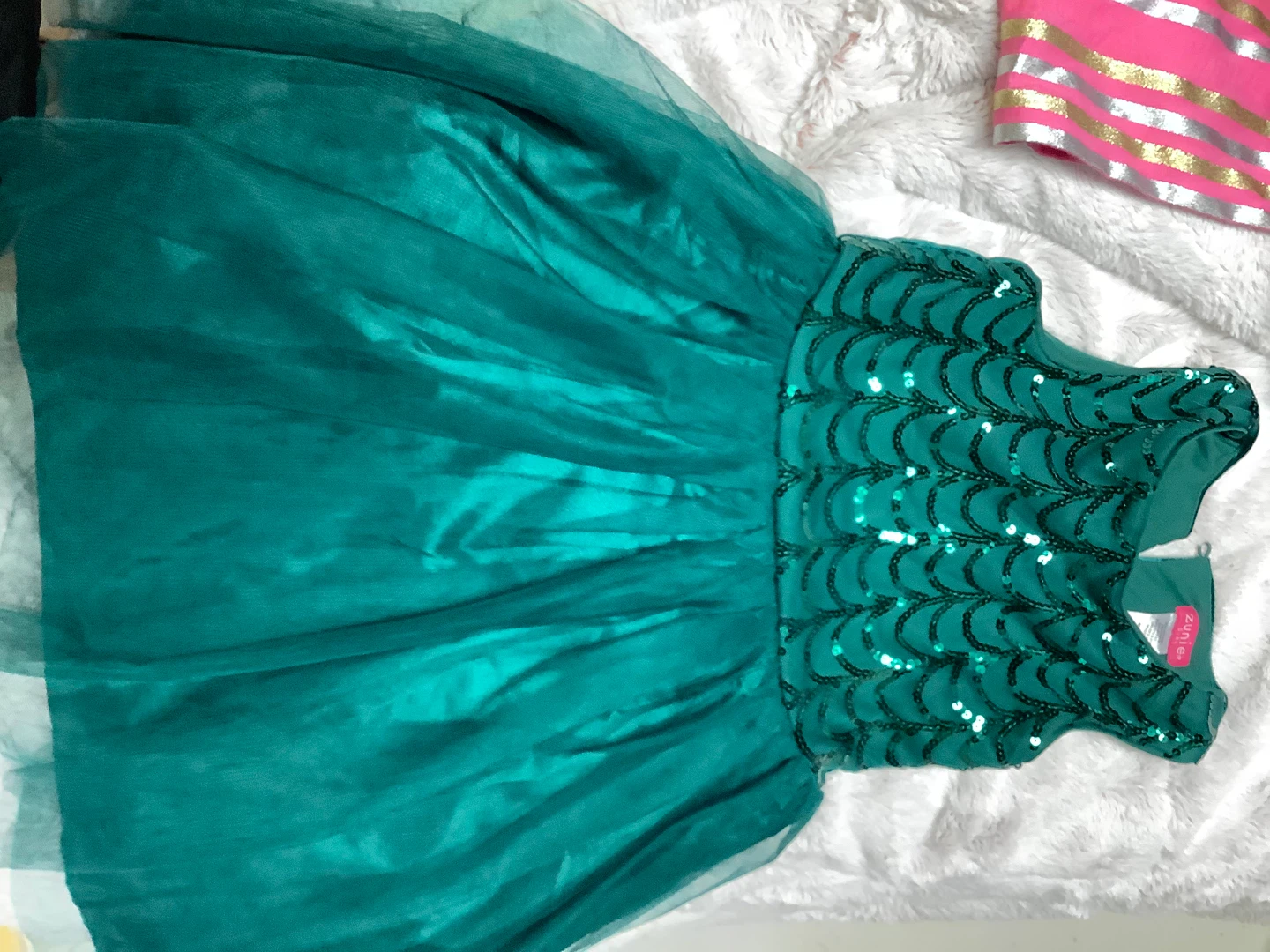 Lots of girl dresses - photo 3