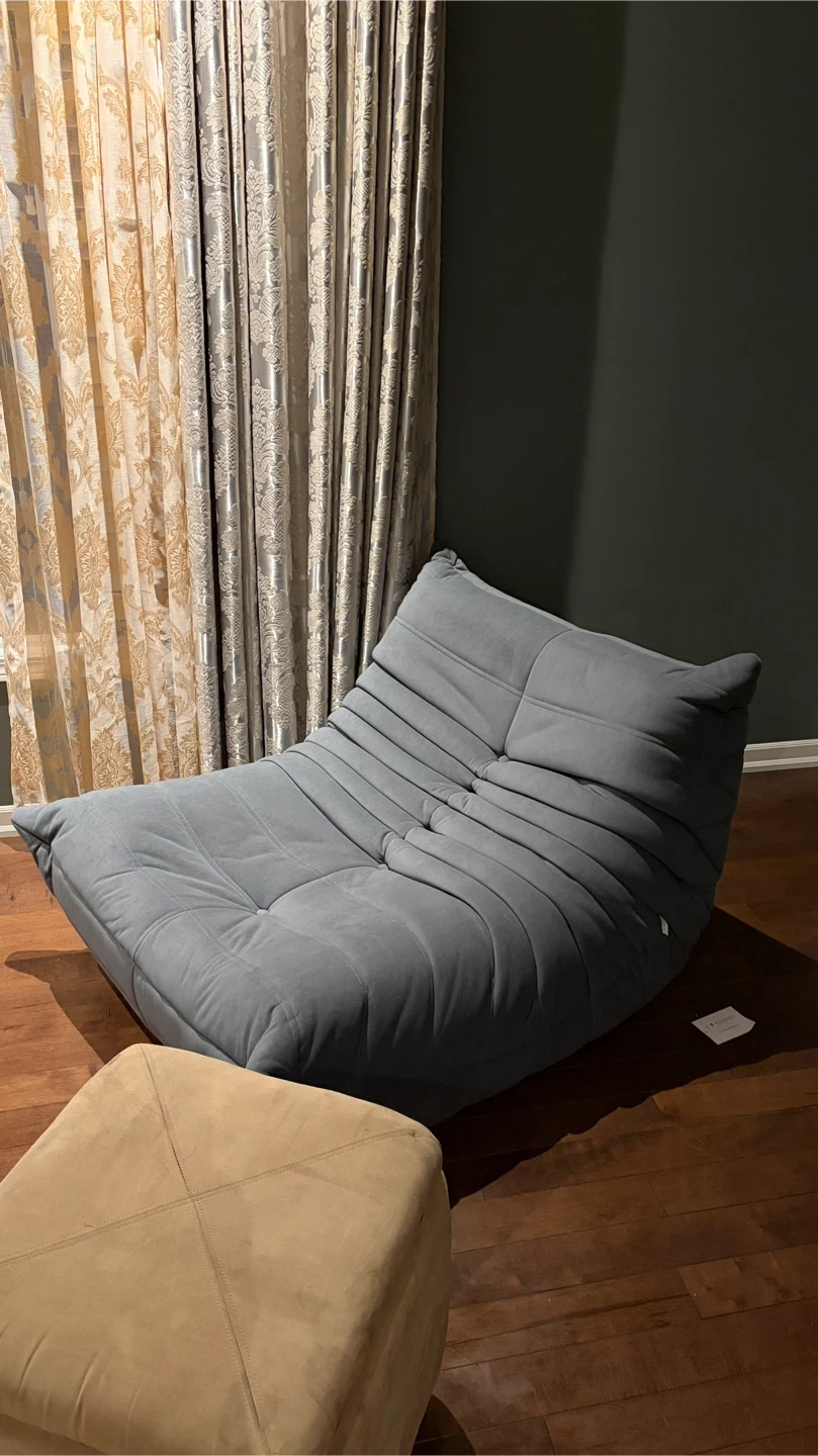 Brand New Suede Velvet Sofa Chair in original box - photo 3