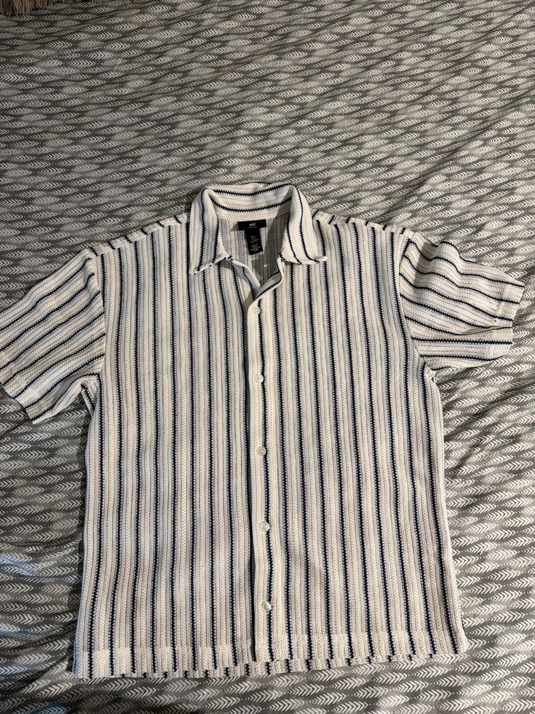 H&M Striped Knit Short Sleeve Shirt
