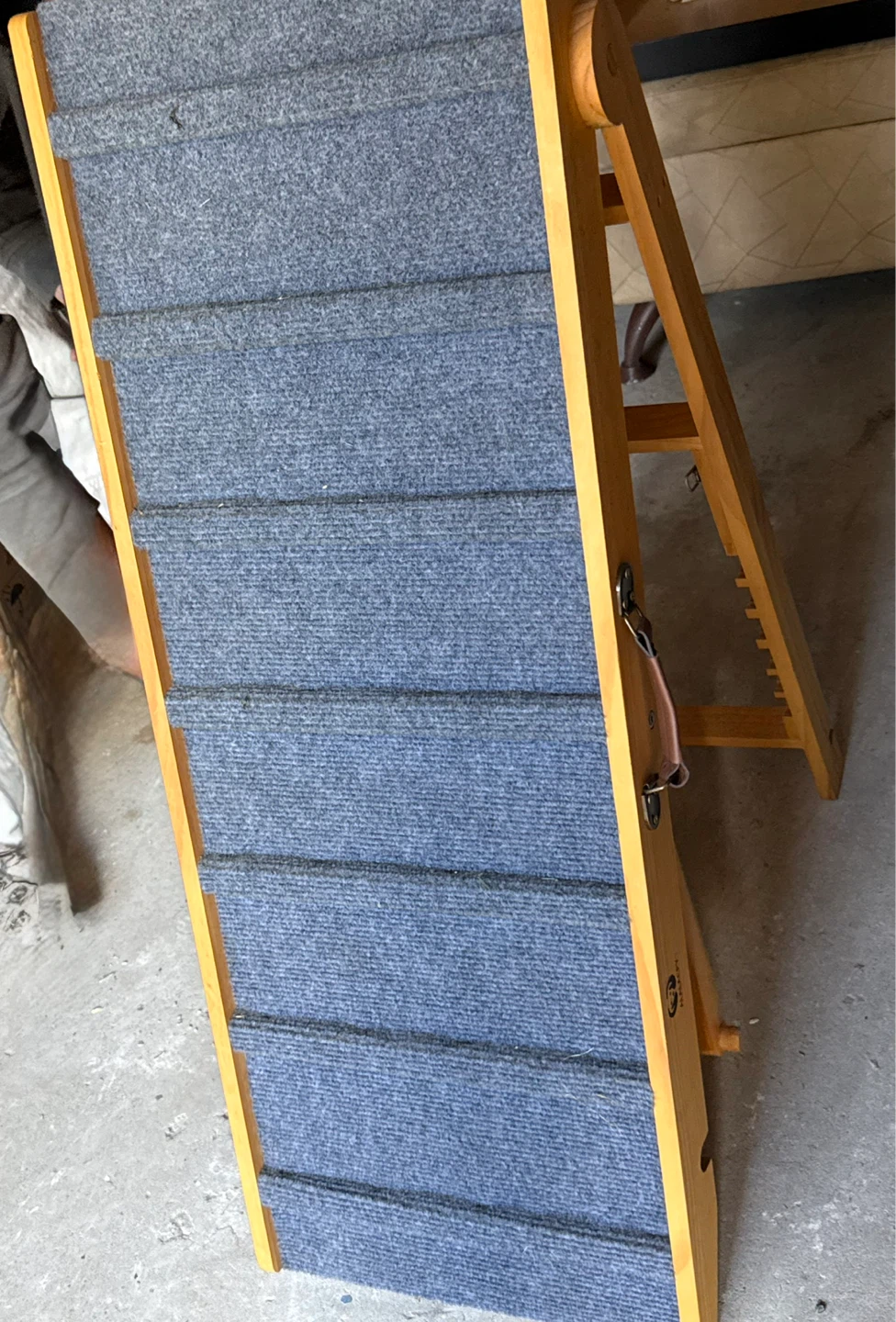 Adjustable Wooden Dog & Pet Ramp - Foldable with Handle