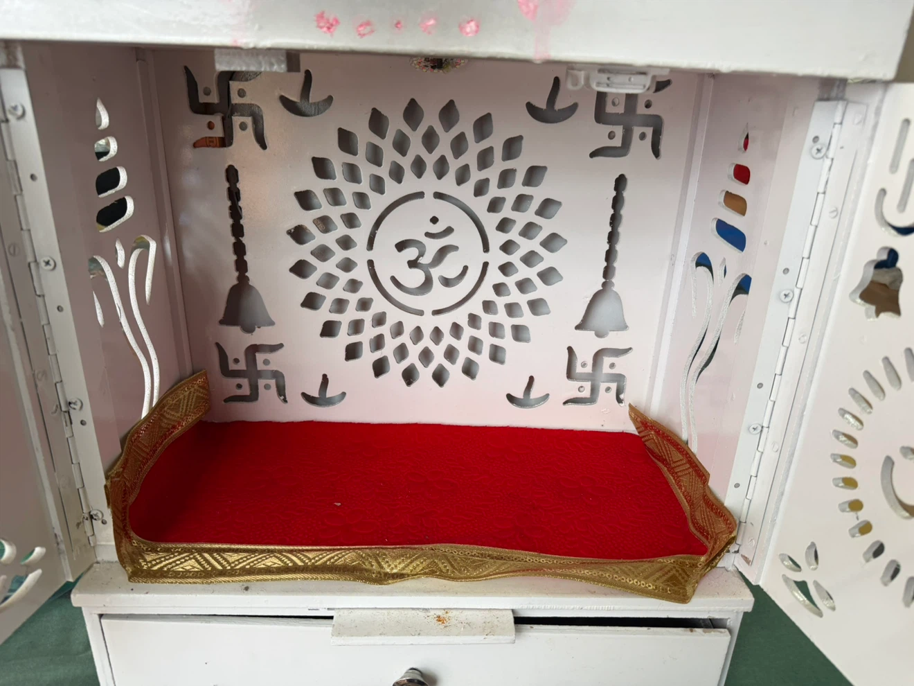 White Pooja Mandir with Om Symbol - photo 3