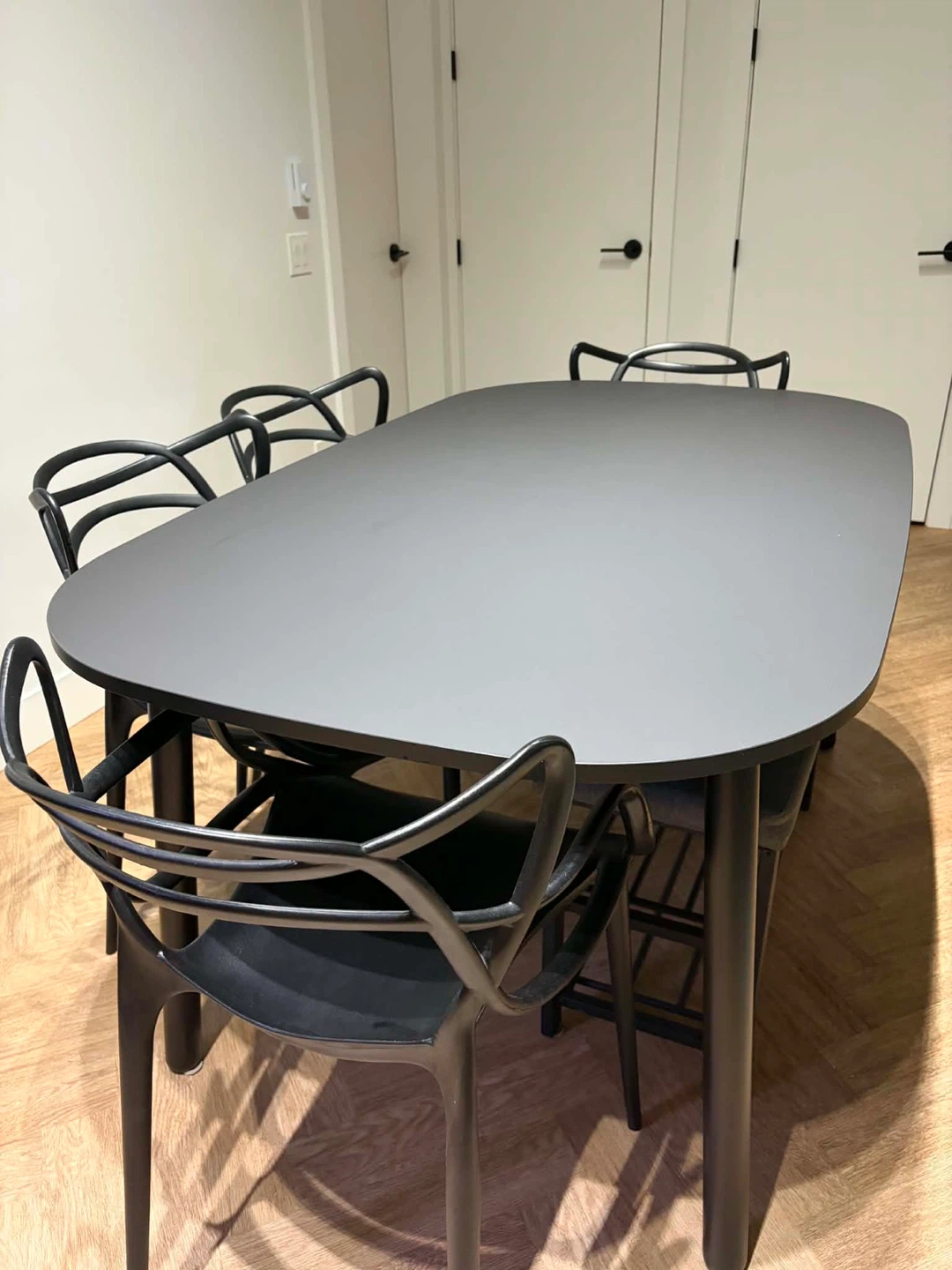 Black Dining Table, Sofa and accent chairs - photo 2