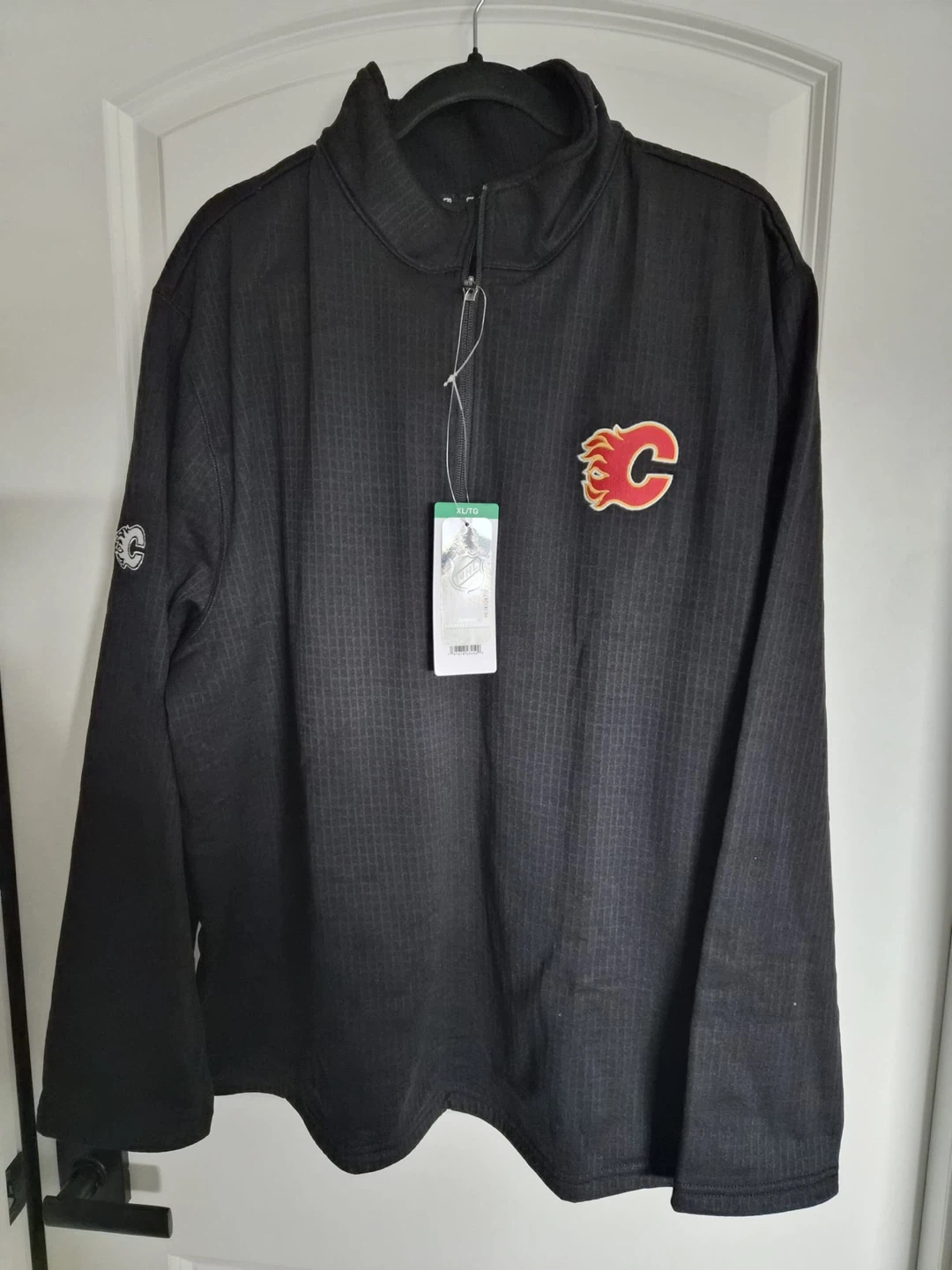 Calgary Flames 1/4 Zip Pullover XL - photo 3