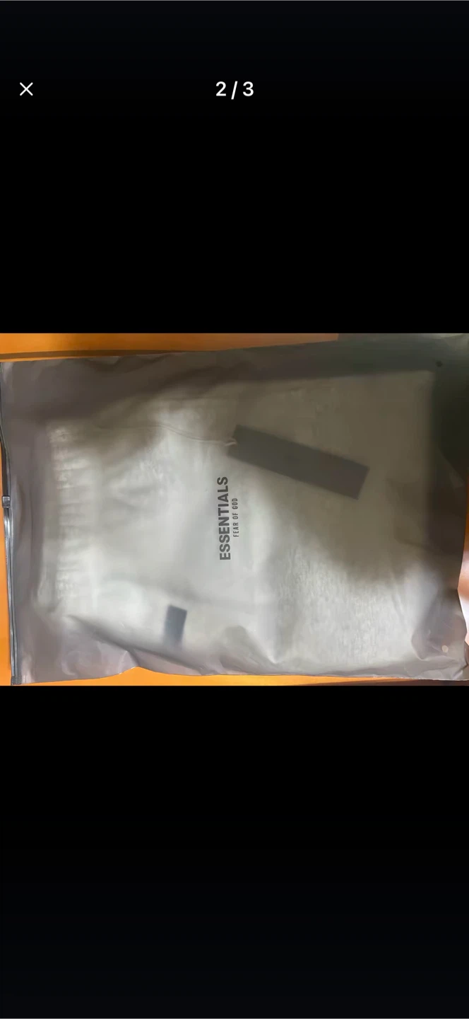 Fear of God Essentials Sweat Shorts - photo 5