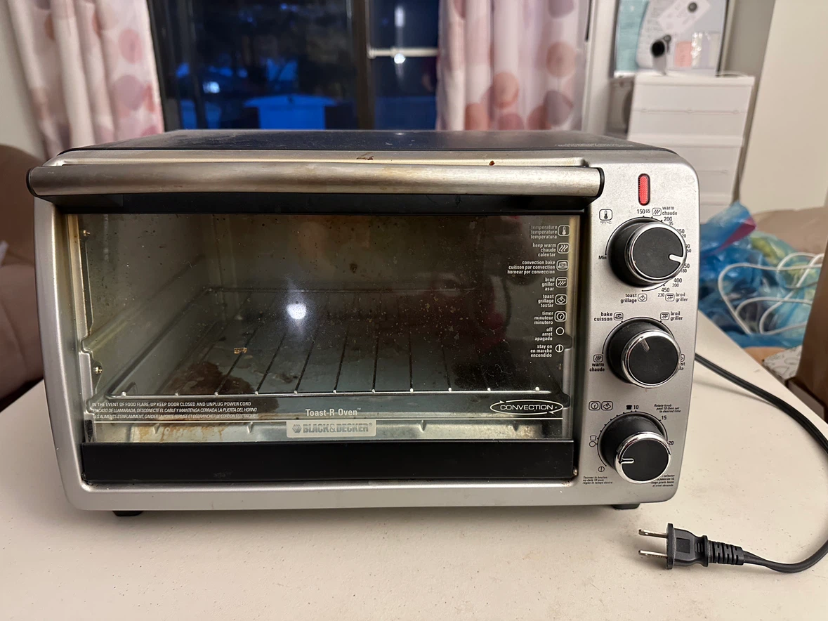 Black & Decker Toast-R-Oven Convection Toaster Oven