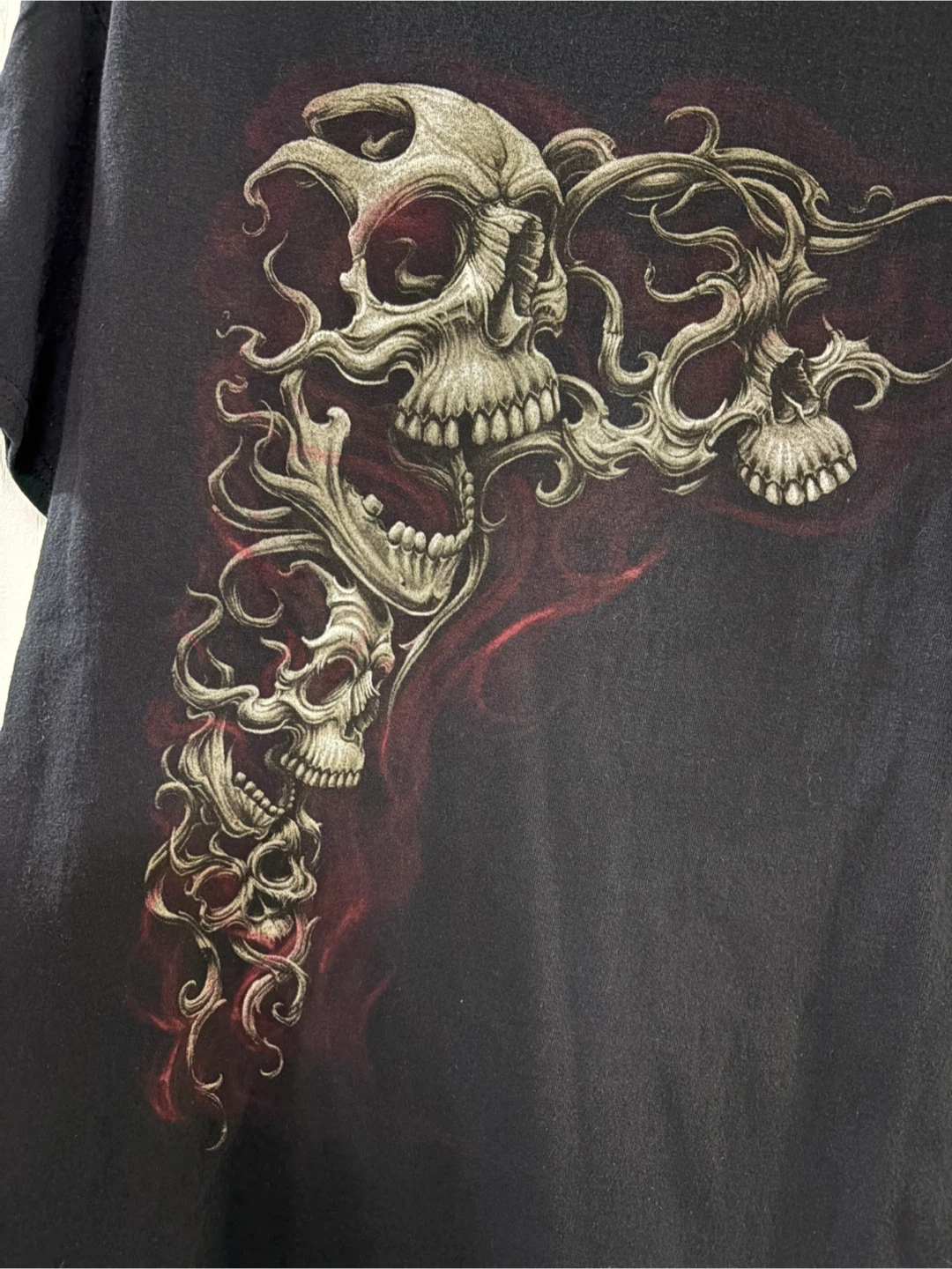 Black T-Shirt with Skull Graphic-L - photo 3