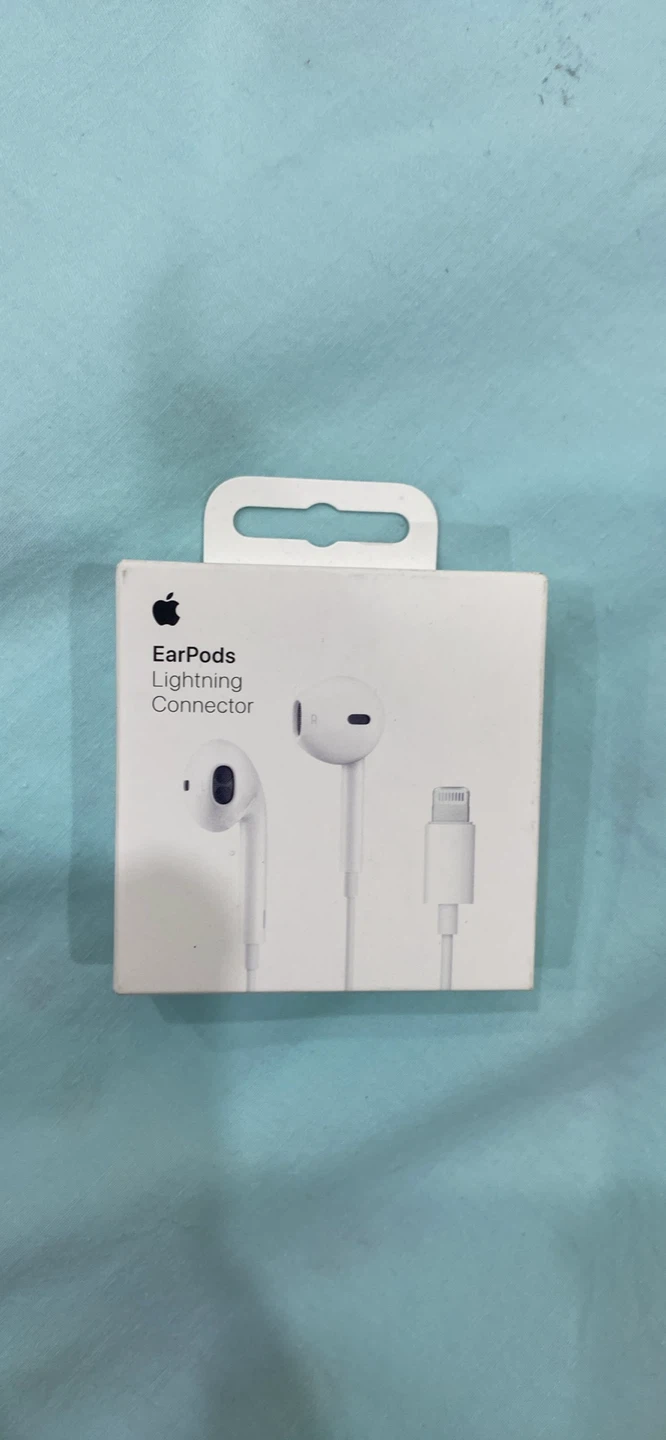 Apple EarPods with Lightning Connector Brand New