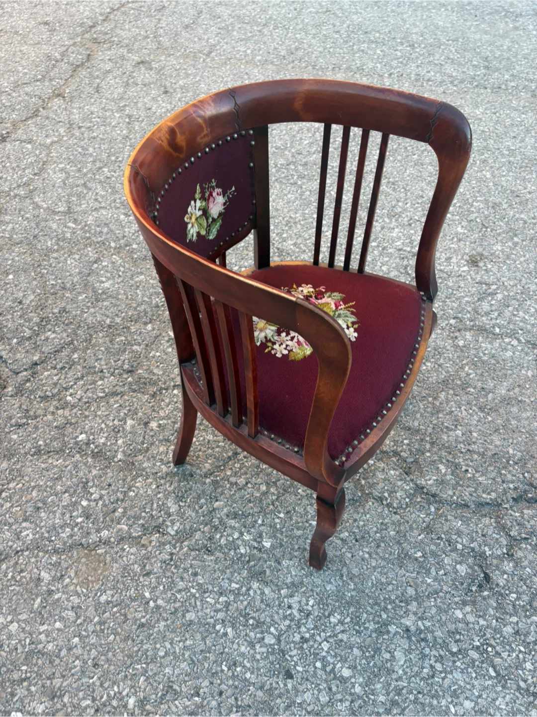 Free delivery used Vintage Accent Chair - photo 3