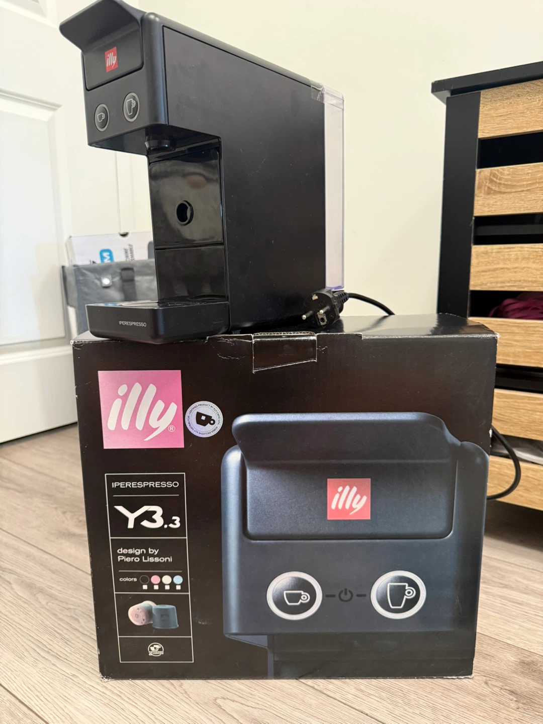 Illy Y3.3 iperEspresso Machine