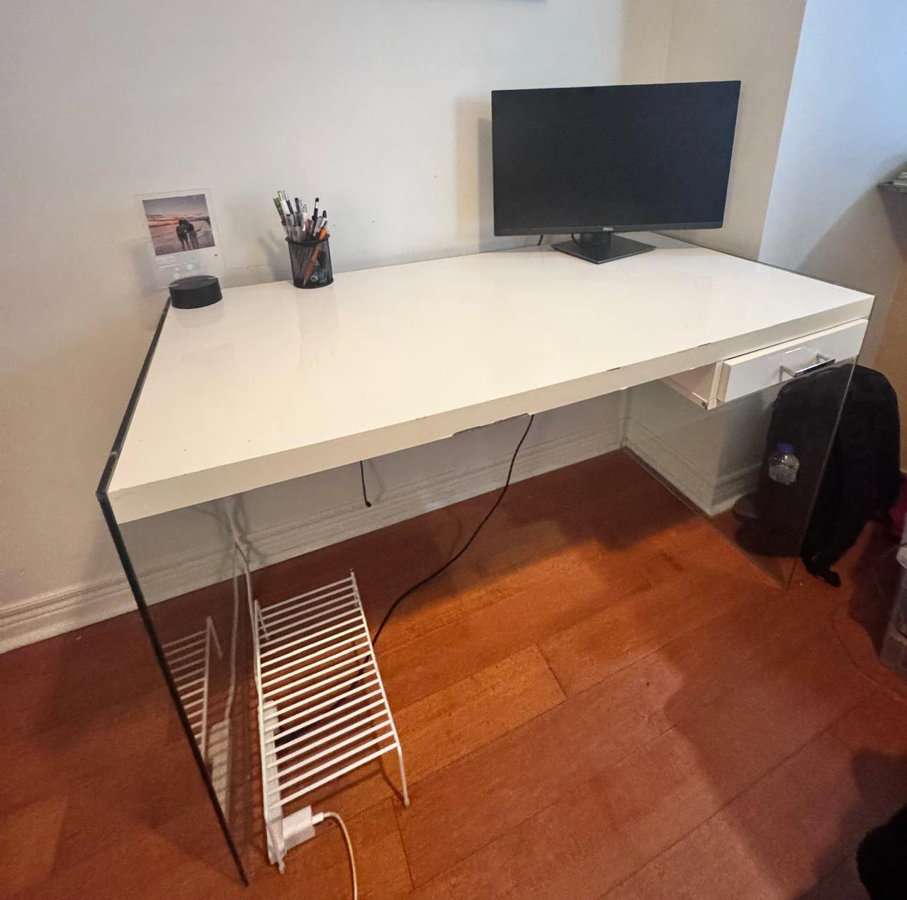 White Modern Desk with Glass Legs