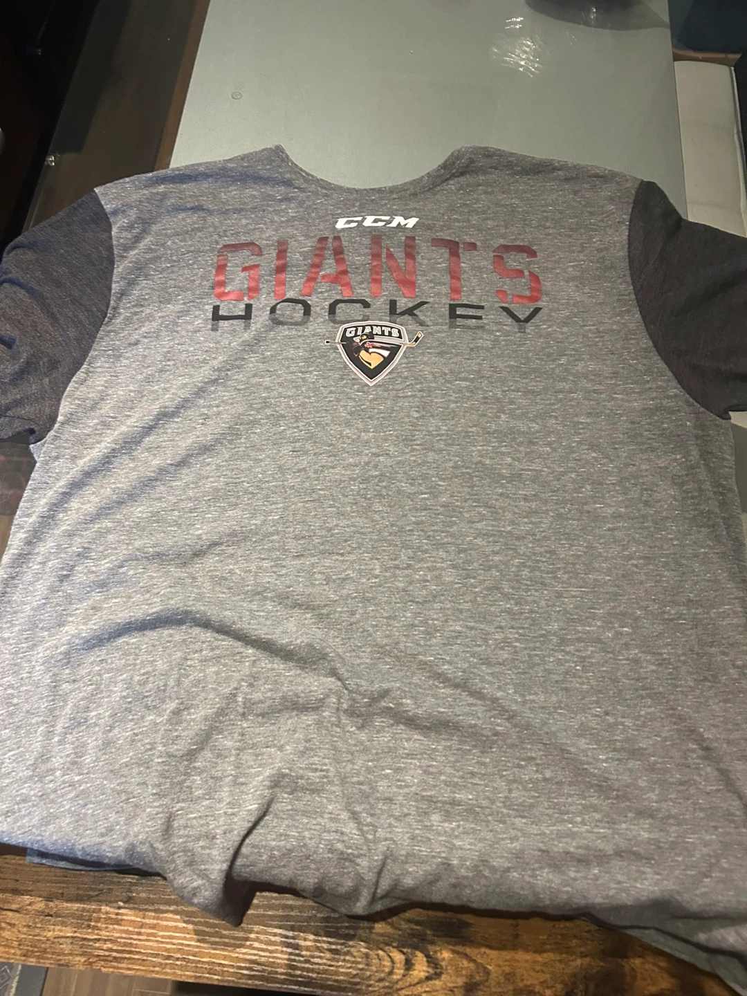 Vancouver Giants women’s tshirt - size 2XL