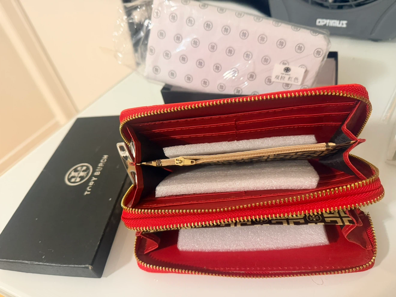 Tory Burch Red Zip Around Wallet - photo 3