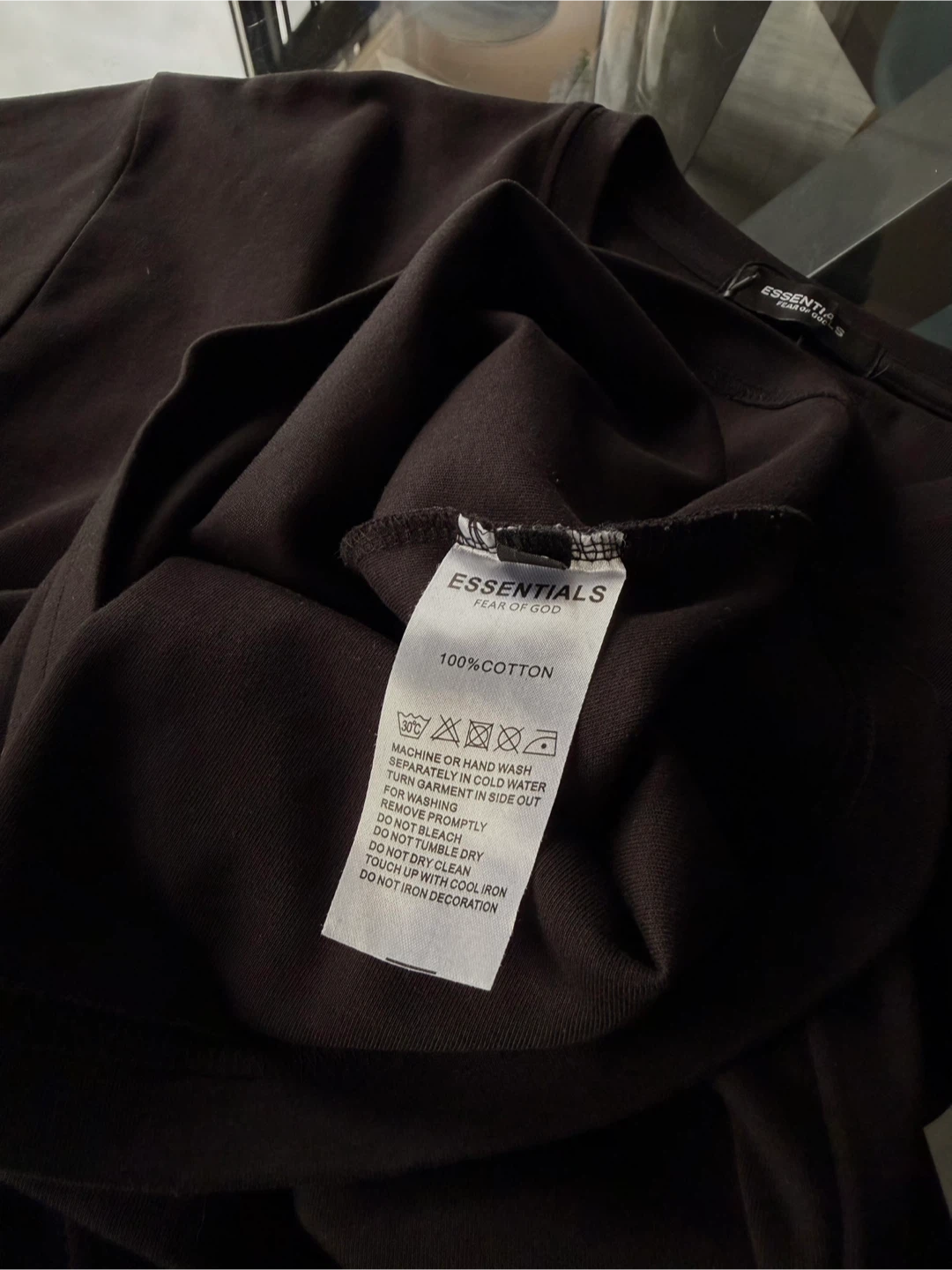 Black Fear of God Essentials T-Shirt Men’s L - photo 3