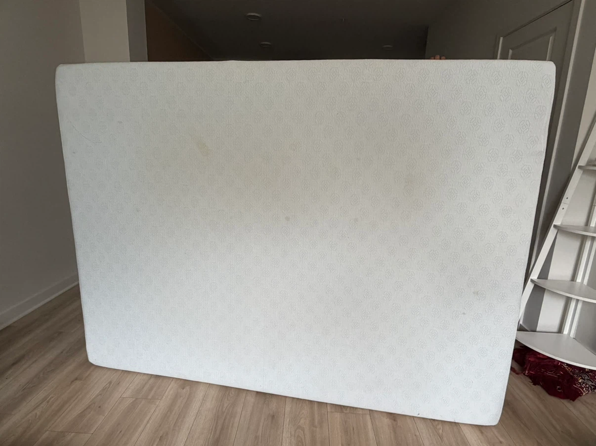 Zinus Mattress 80in x 60in x 10in