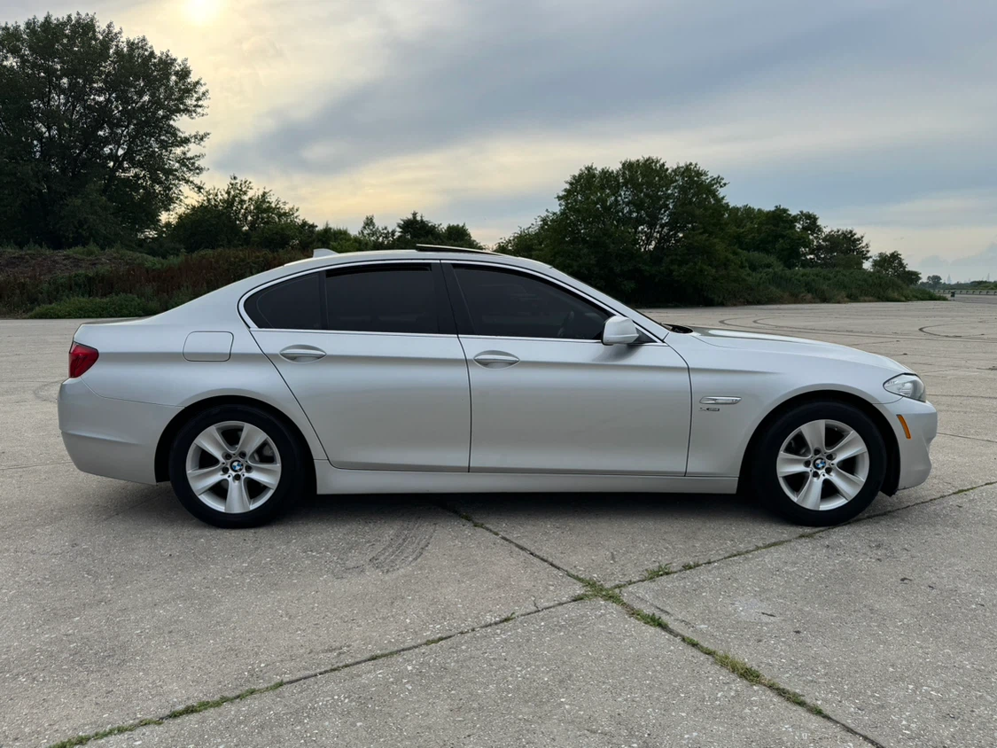 12 Silver BMW 528i Sedan Xdrive 2.0L - photo 5