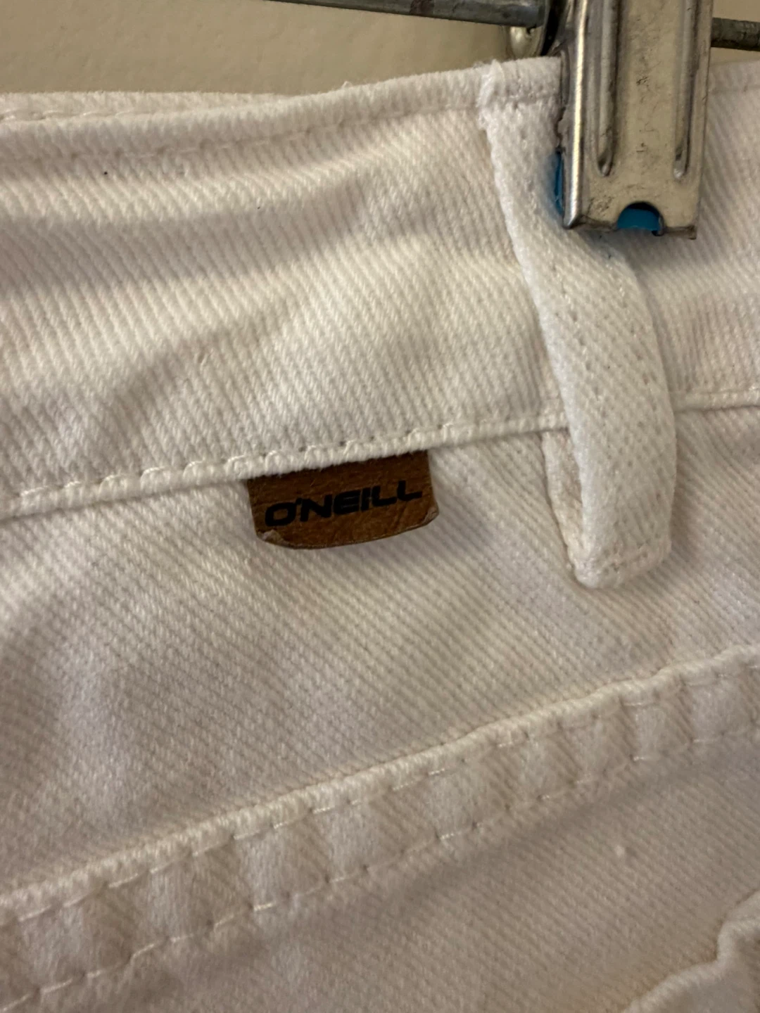 O'Neill White Denim Distressed Shorts - photo 5