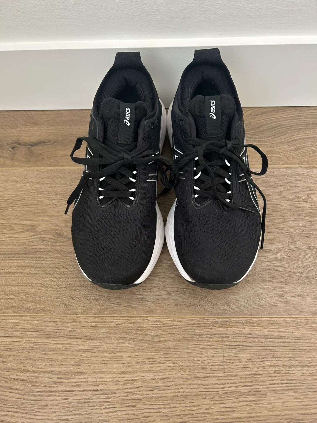 ASICS GEL-Nimbus 25 Women's Size 8 (25cm) - Barely Used