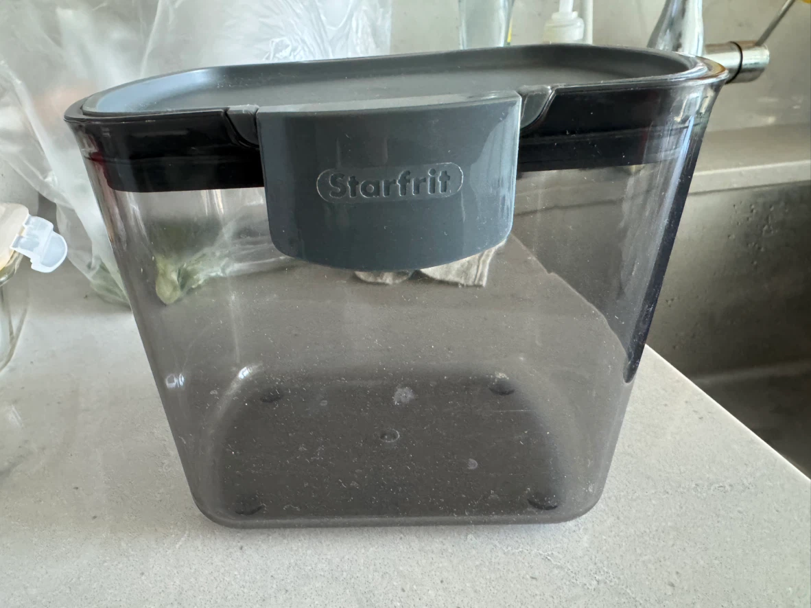Moving sales- must go containers - photo 5