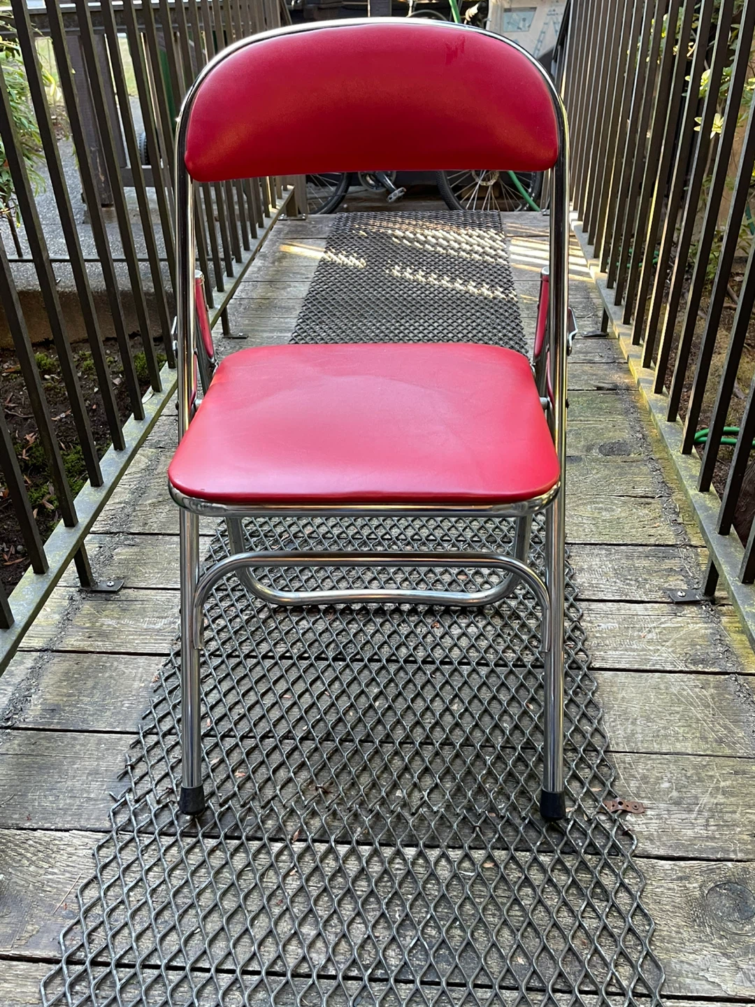 Vintage chrome Red Folding Chairs (Set of 2) - photo 4
