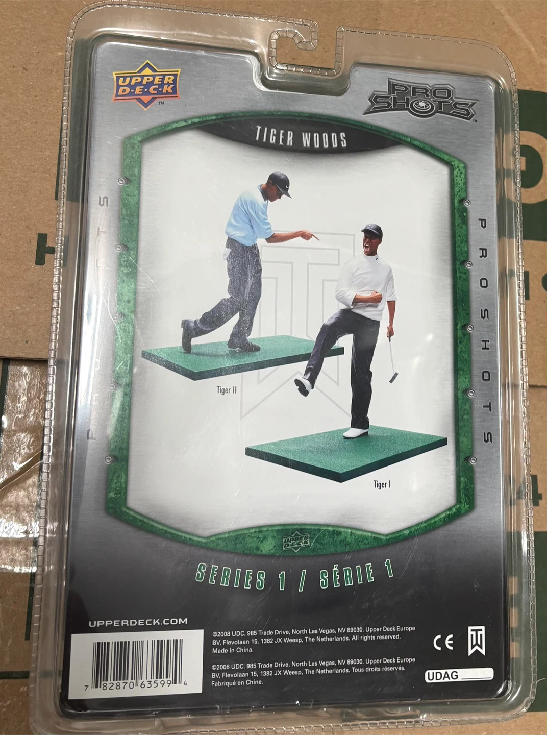 Upper Deck Tiger Woods Pro Shots Series 1 Figure - photo 2