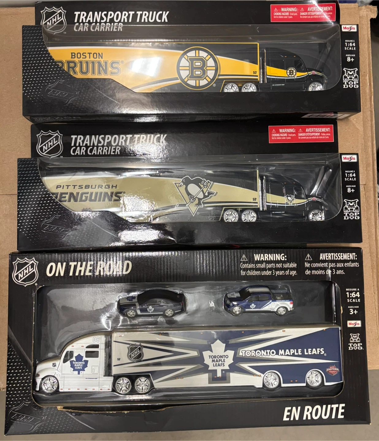 Maisto NHL Transport Truck Car Carrier Set