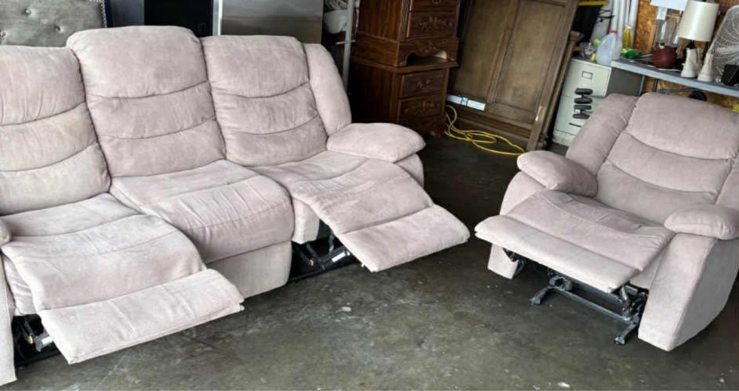 MOVING SALE ‼️3-Seater Reclining Sofa and Recliner Set - photo 2