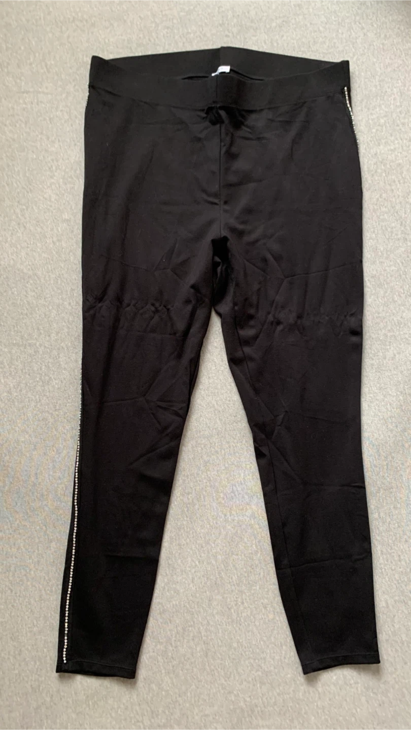 Penningtons Leggings with Rhinestone Trim - Size 1X - photo 2