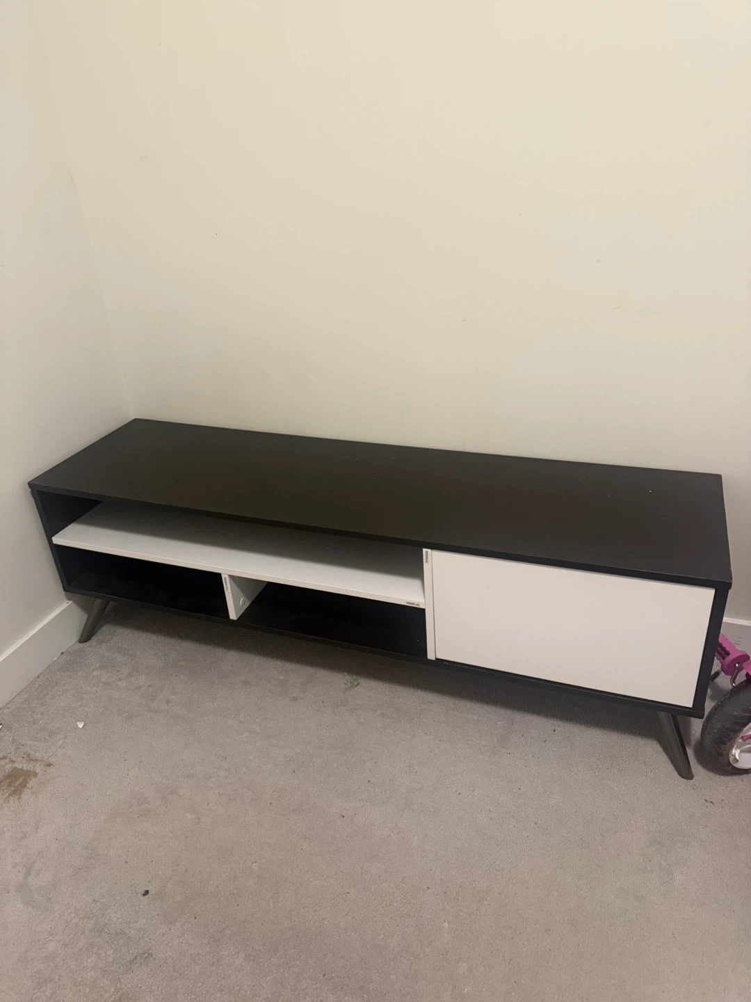 MOVING SALE ‼️TV Stand Media Console
