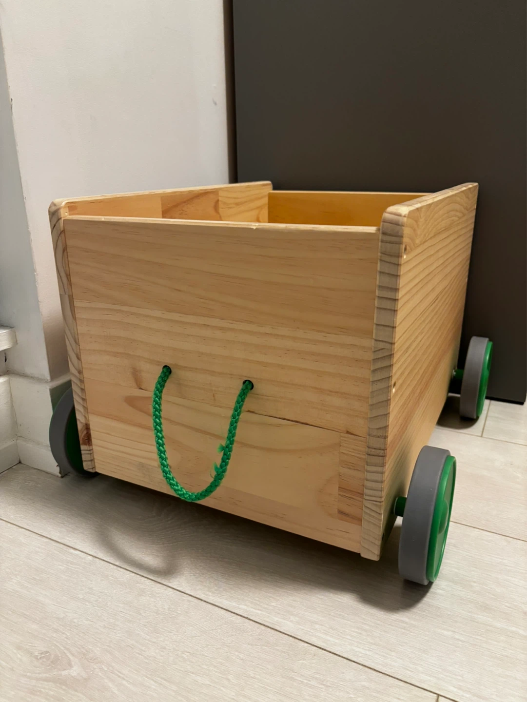 Wooden pull-along toy wagon