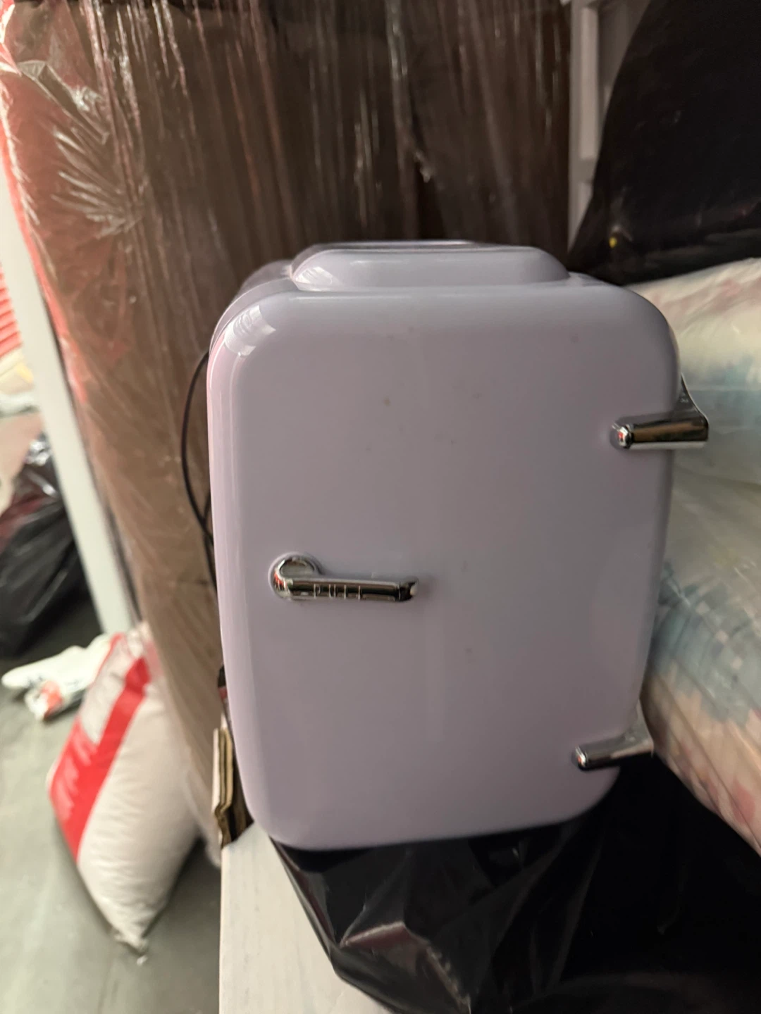 MOVING SALE ‼️ Mini Fridge