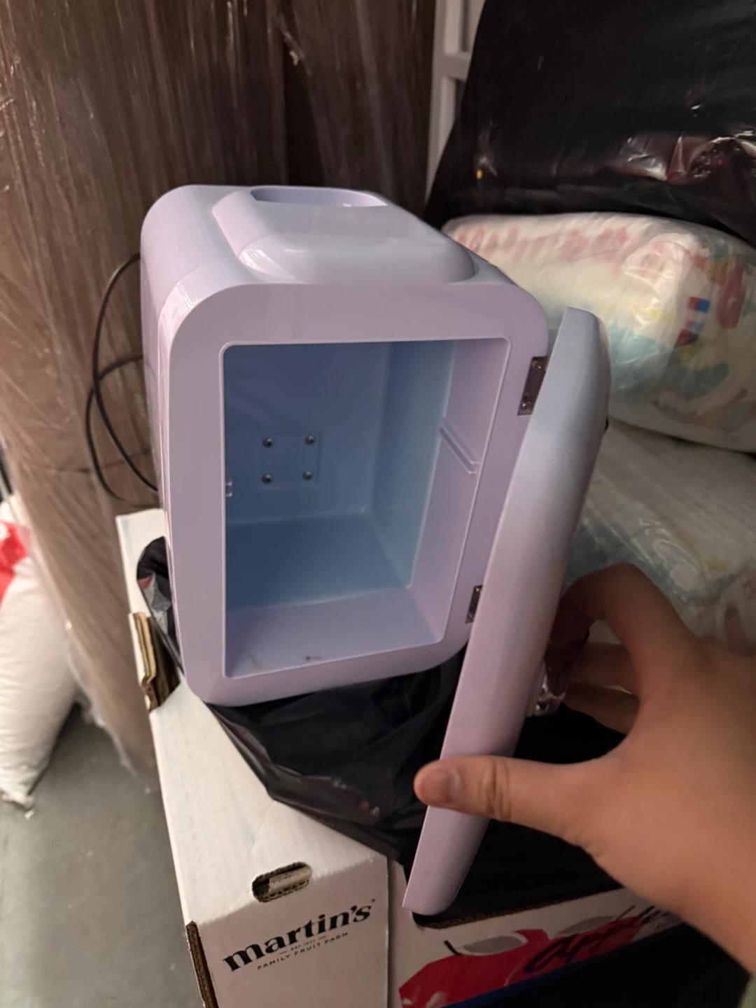 MOVING SALE ‼️ Mini Fridge - photo 2