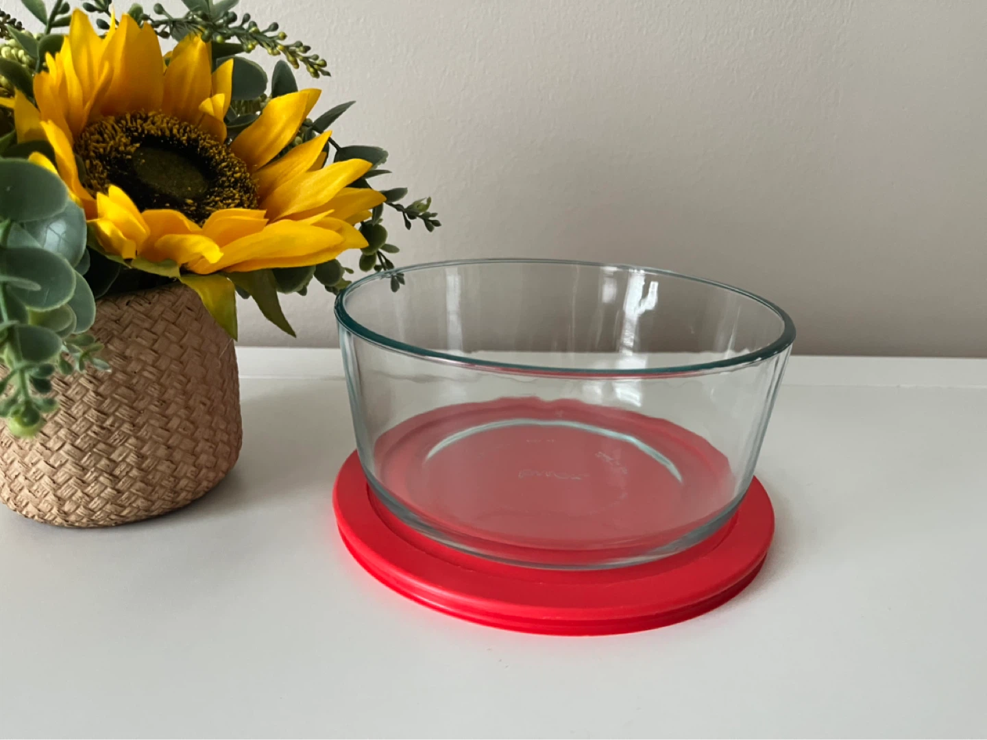 Pyrex Glass Bowl with Red Lid - photo 2