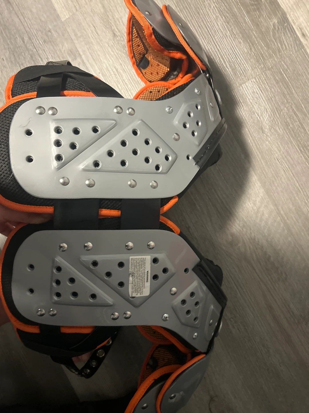 football shoulder pads - photo 2