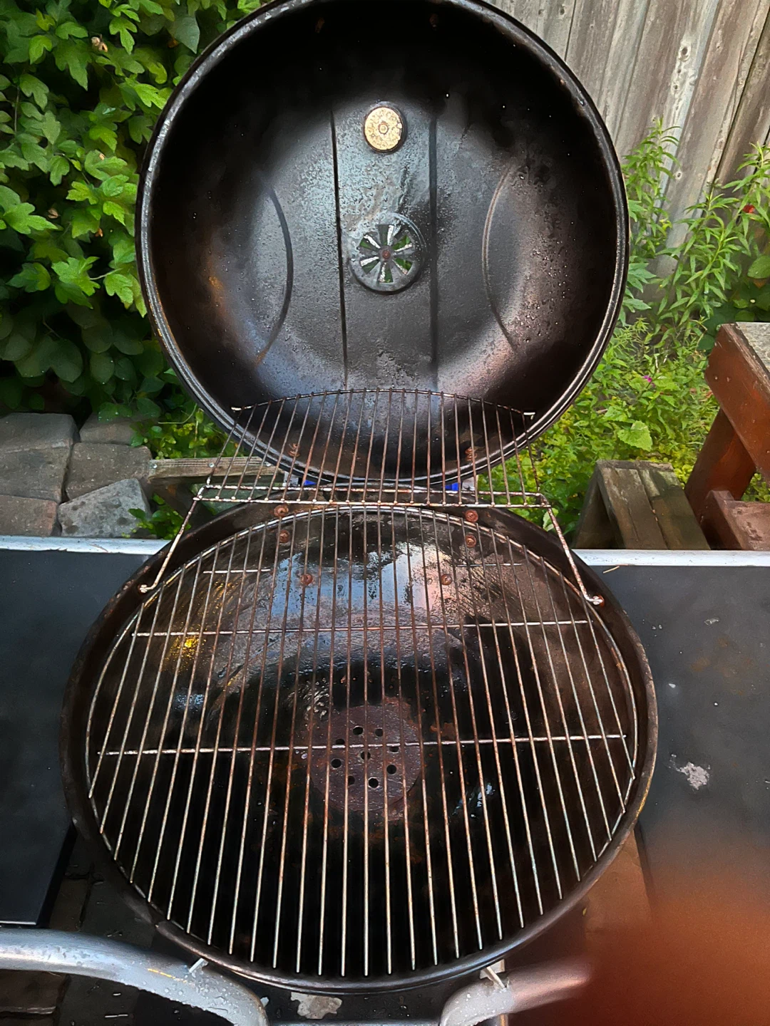 Black Kettle BBQ Grill with Side Tables - photo 4