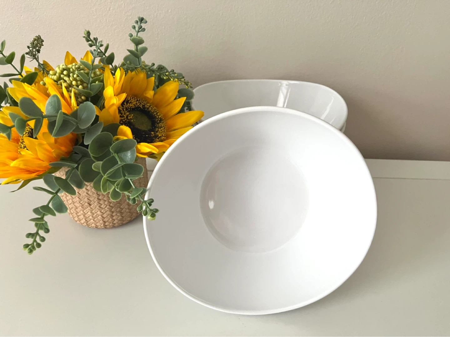 Set of 4 Overandback White Porcelain Bowls