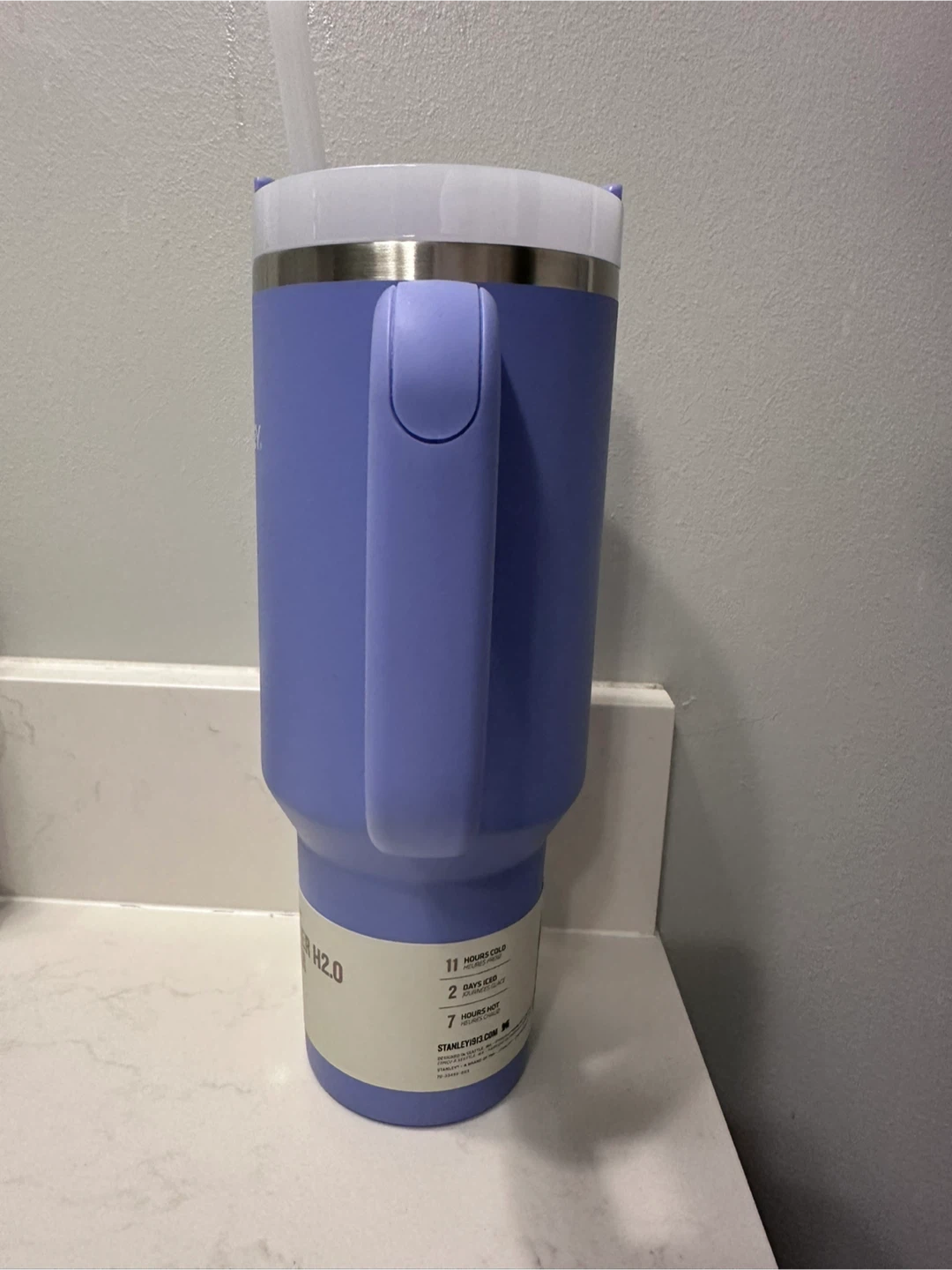 New Stanley The Flowstate Quencher H2.0 Tumbler 40 oz Hydrangea - photo 2