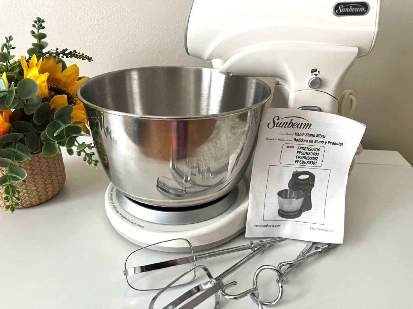Sunbeam Hand Mixer - photo 3