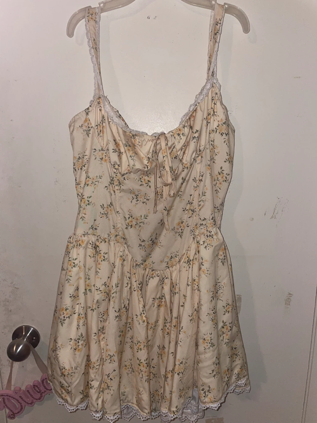 Adorable yellow flora dress