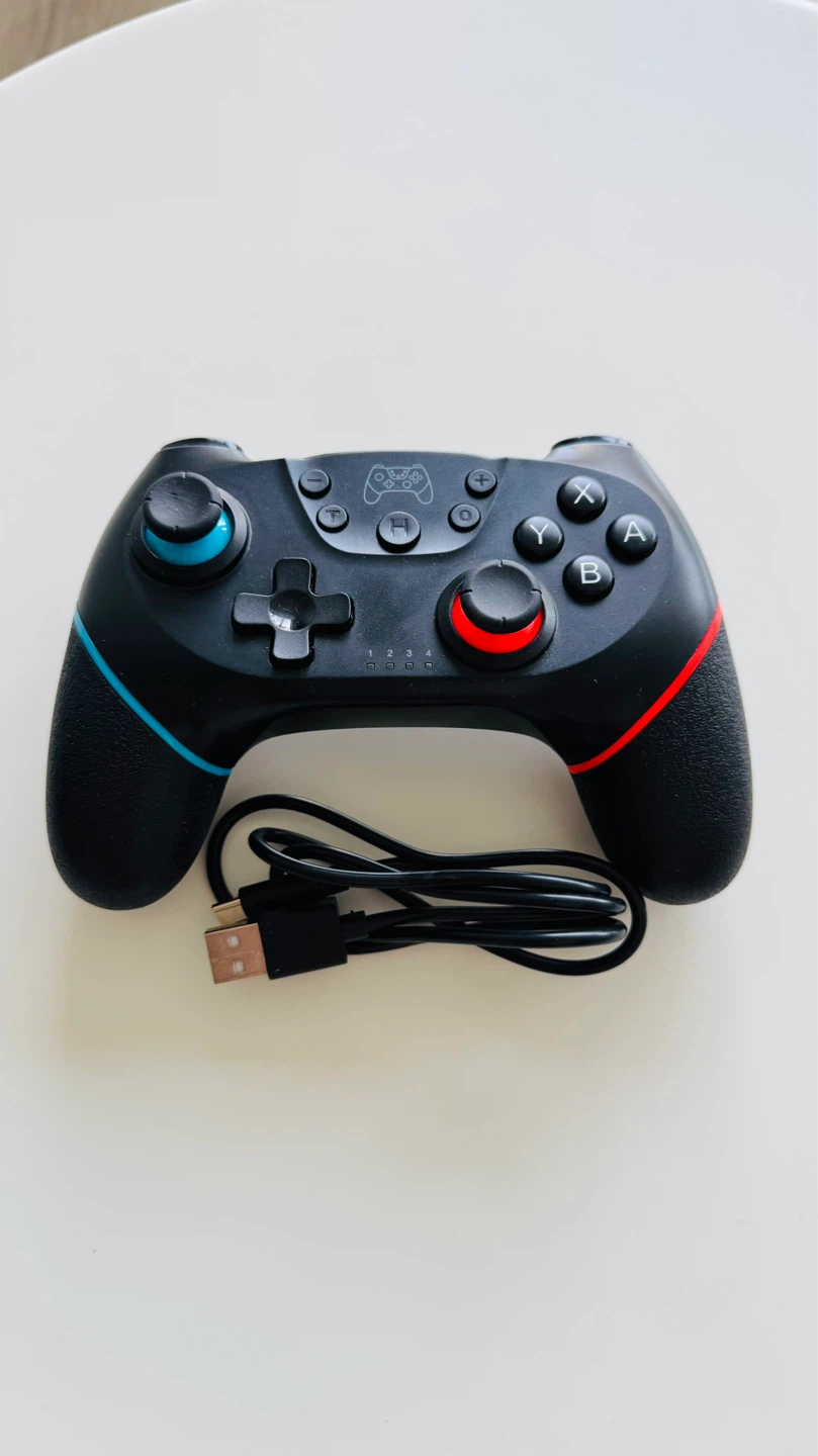 Wireless Game Controller - Black