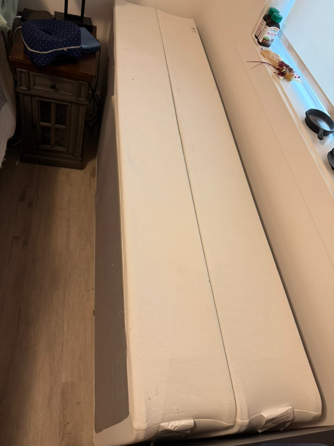 Queen Mattress and frame - photo 2