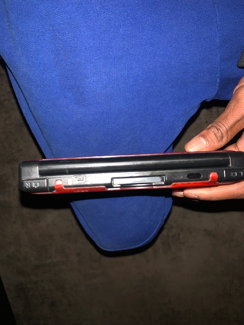 Nintendo 3DS XL Console - photo 3
