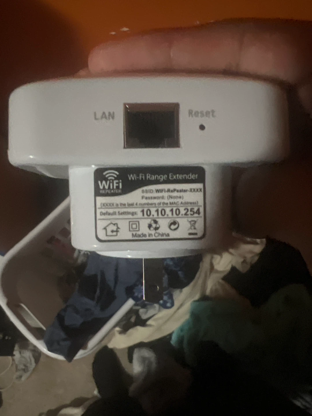 White WiFi Repeater Range Extender - photo 2
