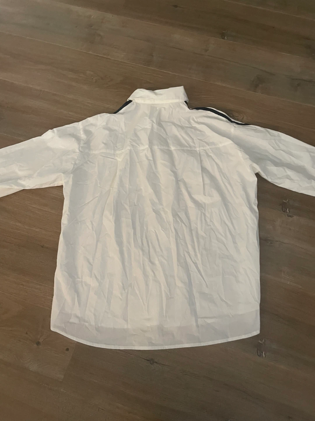 white button up shirt with bow detail - photo 4