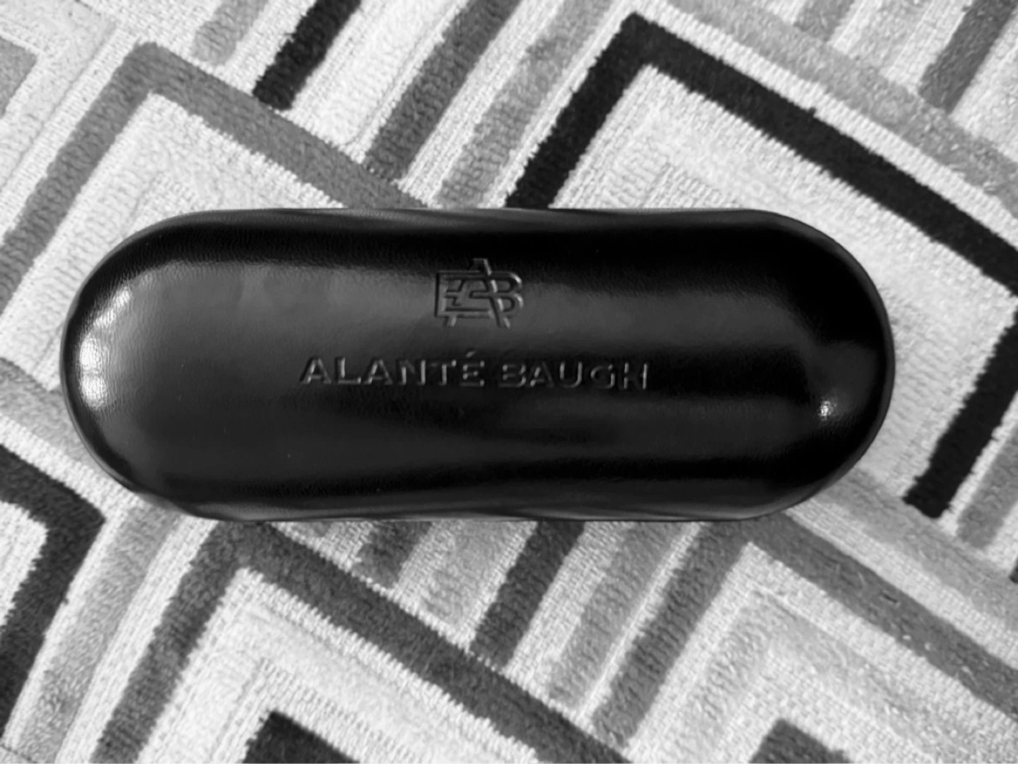 Alante Baugh Sunglasses with Case and Box - photo 5