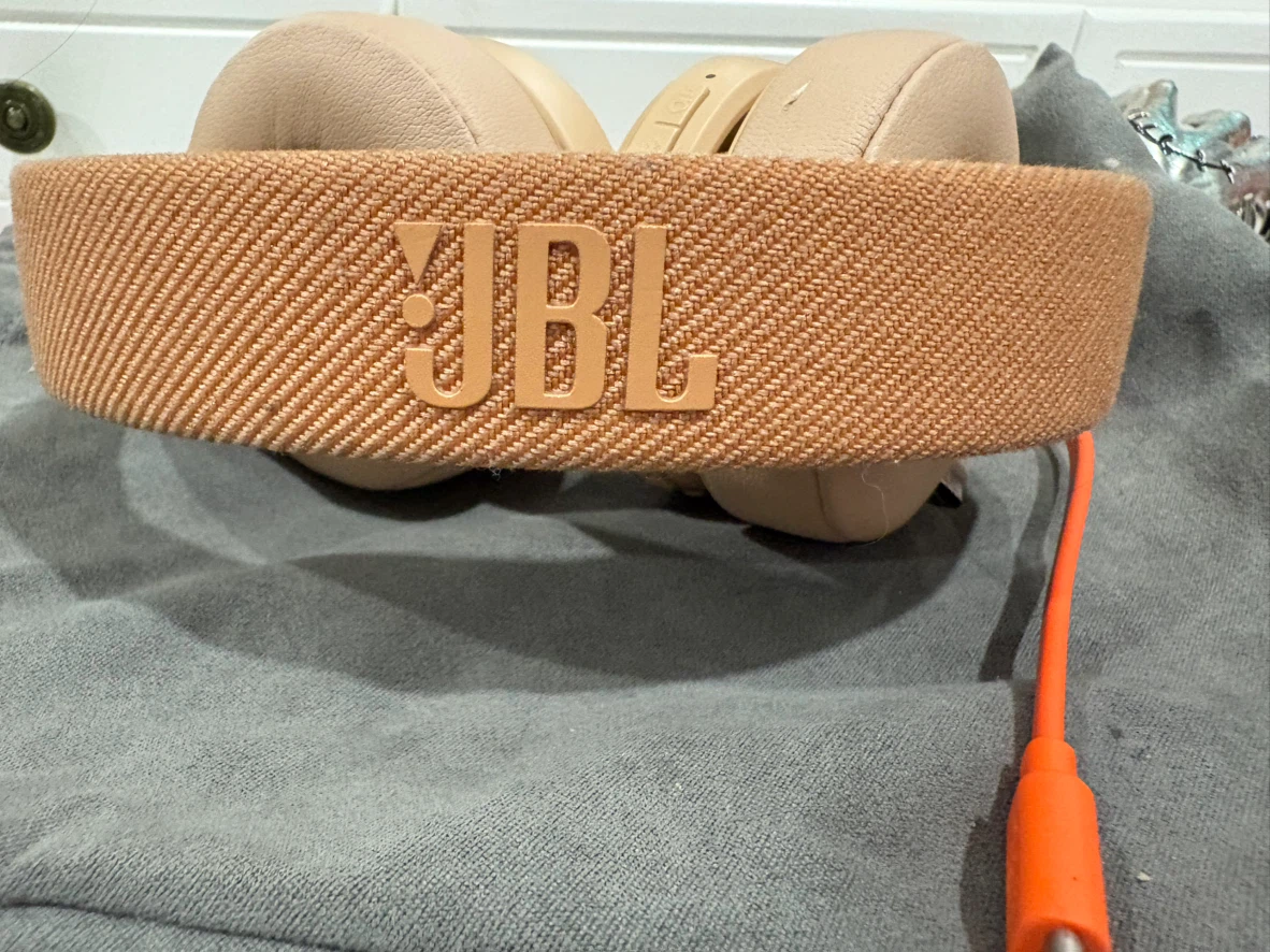 JBL Live 670NC - photo 2