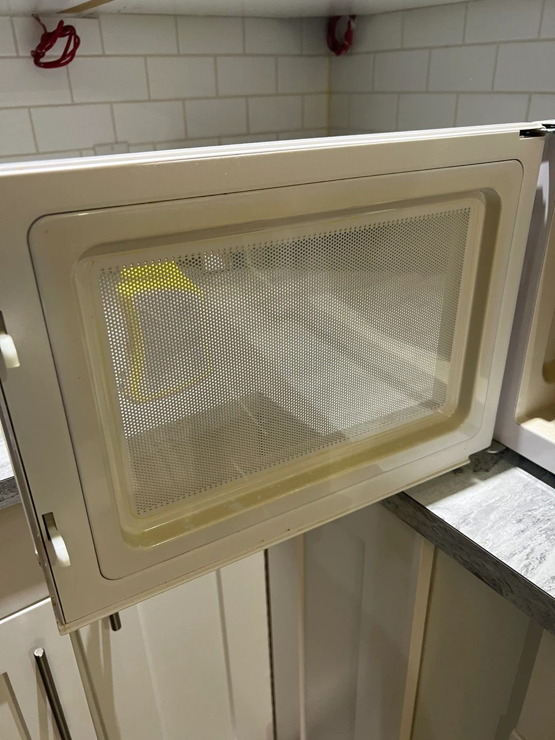 Microwave - photo 3